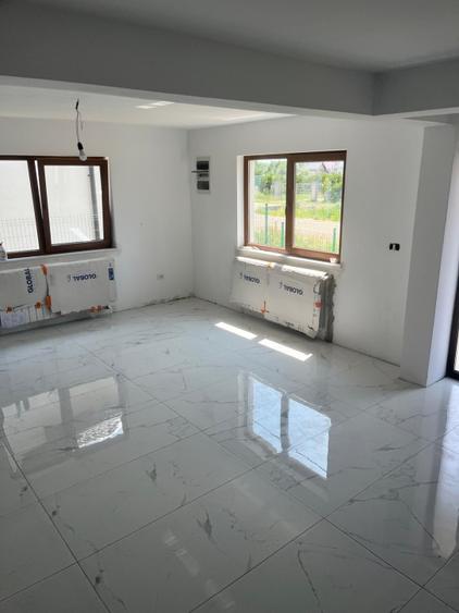 Casa individuala 200 mp, teren 600 mp, Radauti