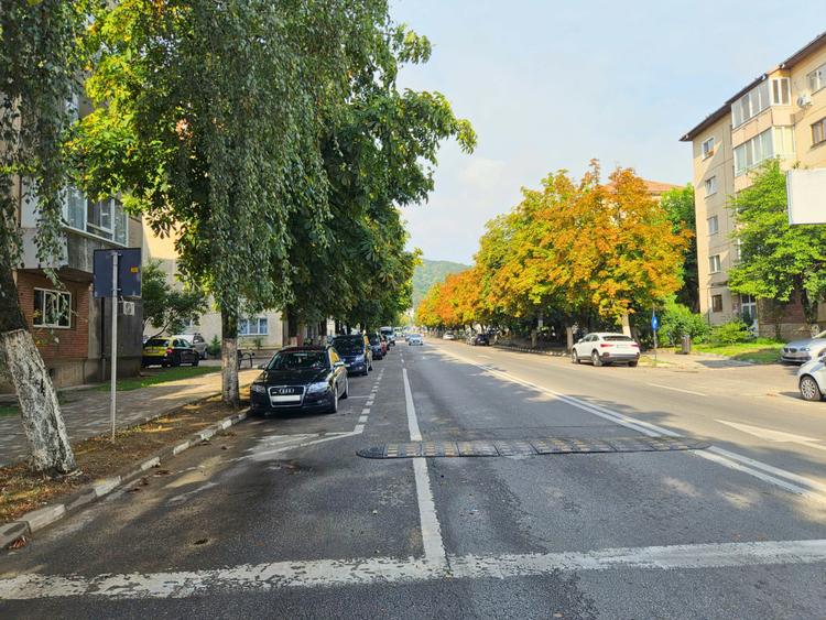 NORD | 2 CAMERE | PARTER - REPUBLICII