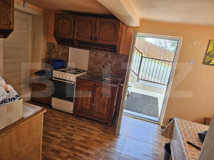 Casă spațioasă, 5 camere, 120 mp. zona Vadul Moților