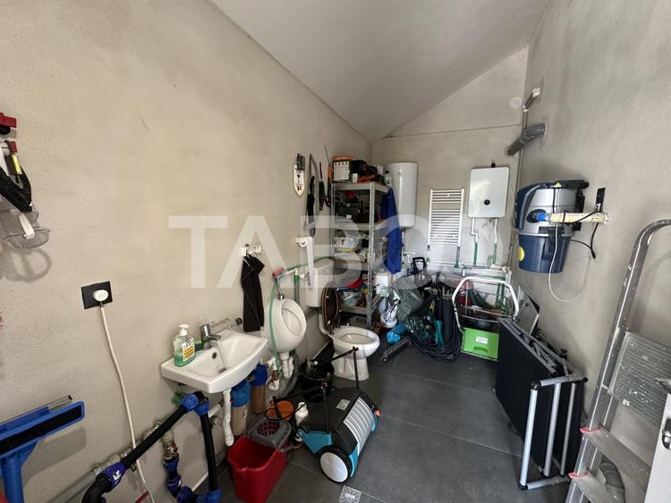 Casa de vacanta moderna Valea Avrigului teren 1108 mp dotari premium