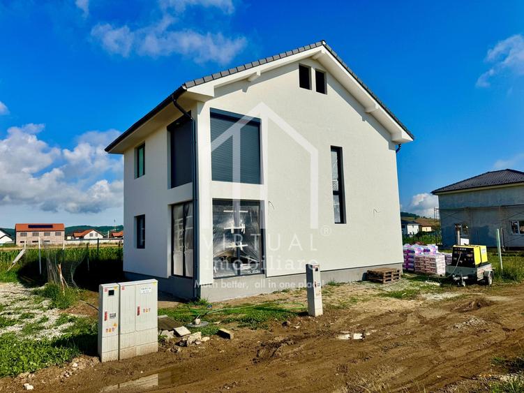 Casa individuala, cu 4 camere, 124mp utili, 310mp teren, Cristian