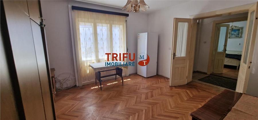 Casă individuală cu curte verde, pe cea mai frumoasă stradă