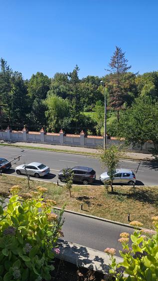 Apartament de doua camere cu vedere spre Palatul Cotroceni