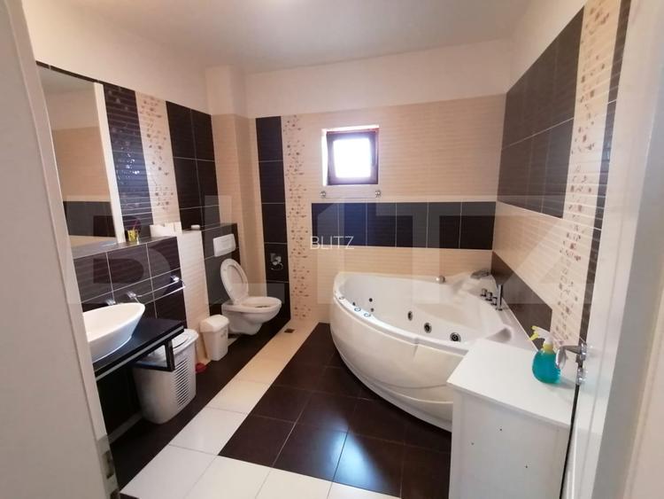 Casa de inchiriat,8 camere +, nemobilata, Gruia - 15