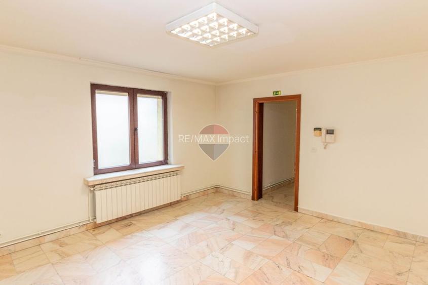 Casa / Vila cu 7 camere de inchiriat în zona Victoriei - 22