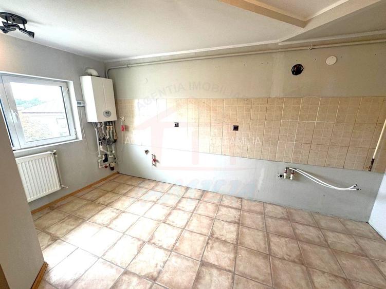 55.000 euro, APARTAMENT,  tip mansarda pe 2 nivele SIDERURGISTILOR - 10