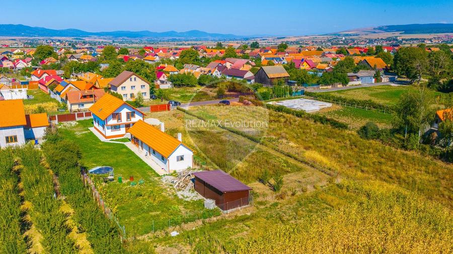 Teren 1.200 mp | Feldioara str Monumentului | Imprejmuit | - 4