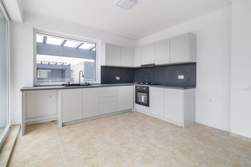 Penthouse 5 camere Green City