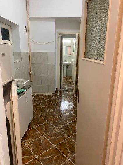 Vand apartament cu 3 camere în blocul Eva