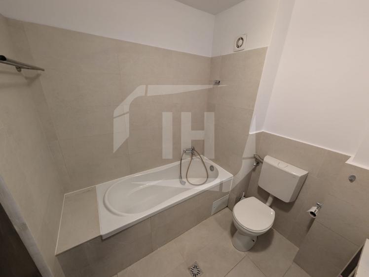 Apartament 2 camere decomandat, parcare, zona Vivo