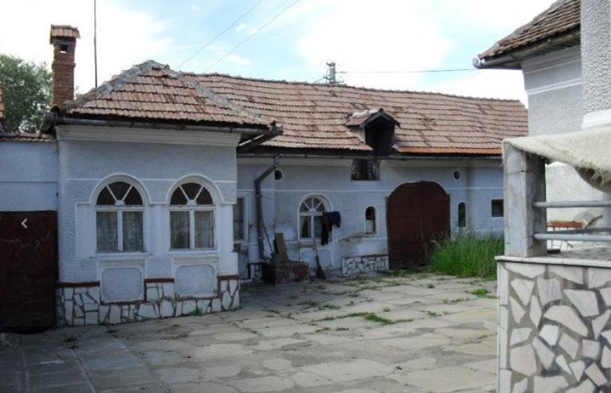 Casă cu 3 camere în Poiana Sibiului