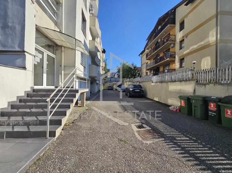Apartament 3 camere, 100mp, 2 băi, 2 balcoane, 2 parcări, str Pădurii