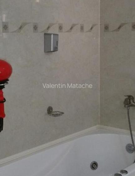 Vilă pensiune ,11 camere-lângă plajă 200 m Mamaia. StrD14 Nr.7A Năvodari.