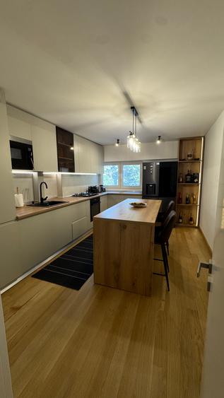 4 camere / RENOVAT COMPLET/ Bd. DECEBAL – Rond Alba Iulia / UNIRII