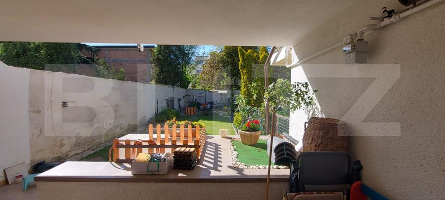 Casa Triplex, S+P+1+2+M, zona Ultracentral.