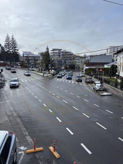 Spațiu birouri / locuință – 181 mp utili, etaj + mansardă în vilă, Centru Piteșt