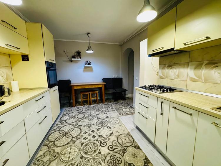 Etaj 2-Tudor Vladimirescu-2 Camere Decomandat 70mp-dubla vedere-la bulevard