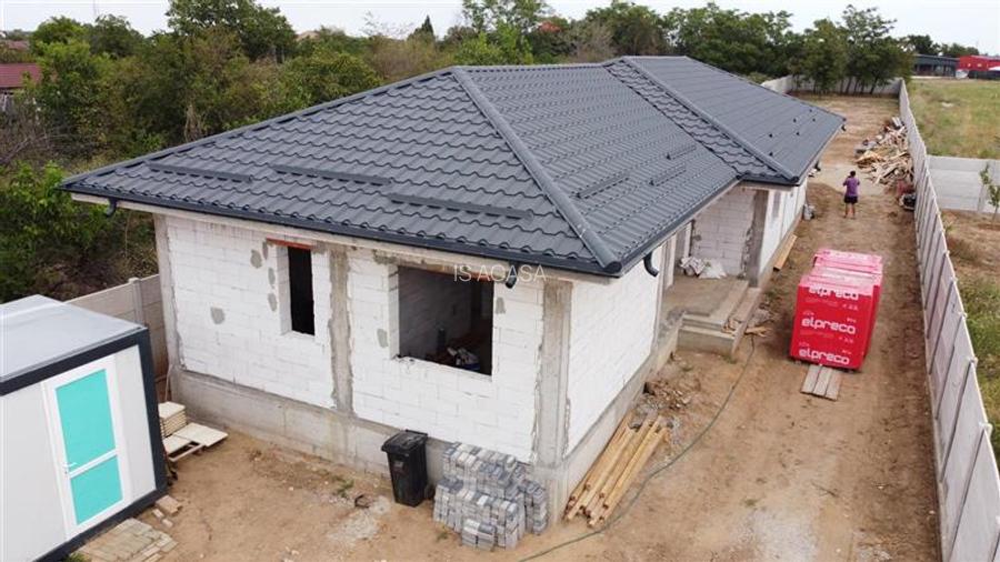 Casa cu teren in Carcea, langa Profi