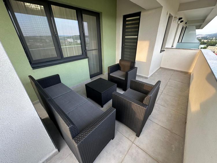 Unirea Towers, Podu Ros, apartament nou, 2 camere, terasa, parcare proprie