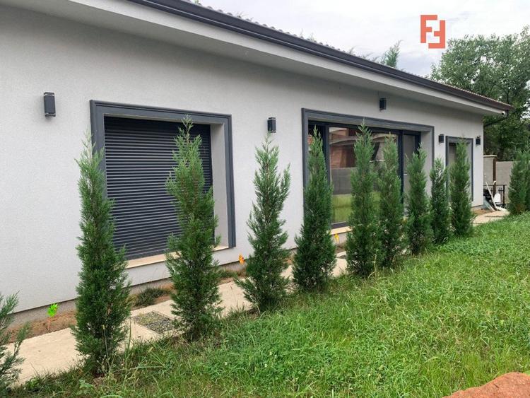 COMISION 0% Casa individuala cu 4 camere la rosu - Zona Girocului