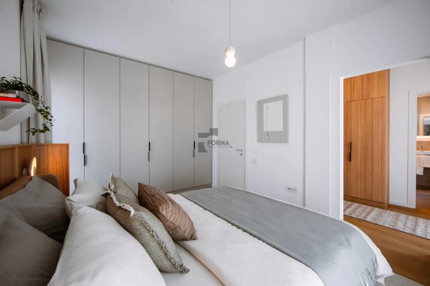 VILĂ 5 CAMERE  - Teren 350 mp | Panouri solare | Tunari