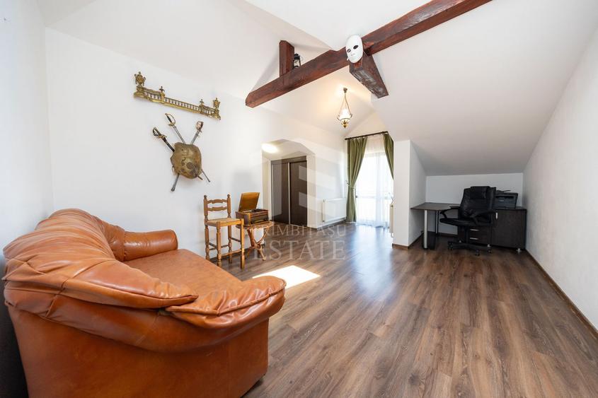 RASNOV| Cladire multifunctionala | De Vanzare | 350 mp | Vad comercial