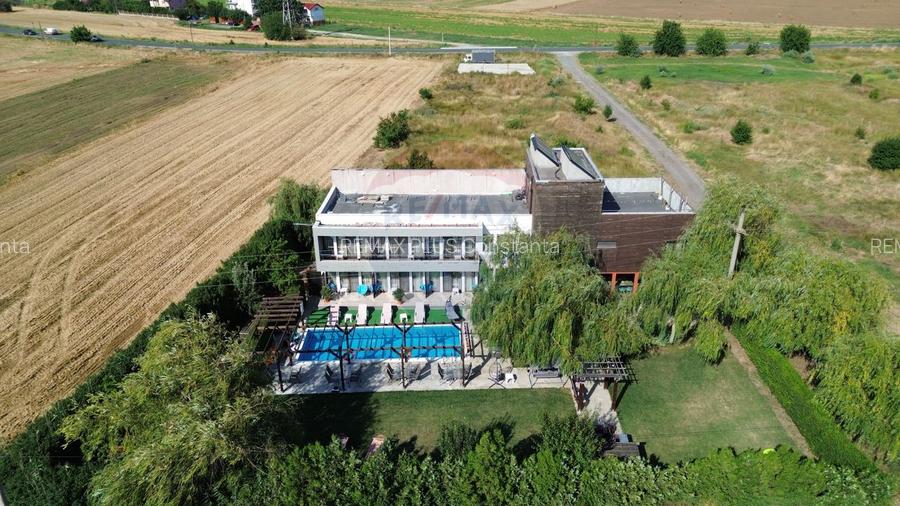 Pensiune cu 10 camere de vânzare- Corbu, jud. Constanta - 2