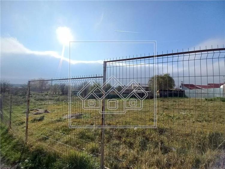 Teren intravilan - 652 mp - drum amenajat