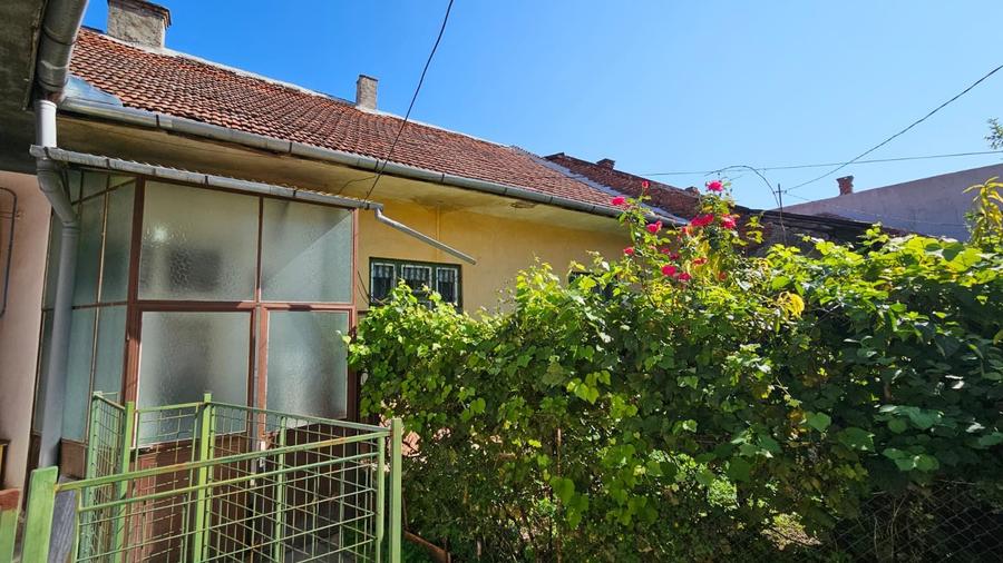 0 % comision ! Casa cu 2 camere 69 mp, strada Somesului