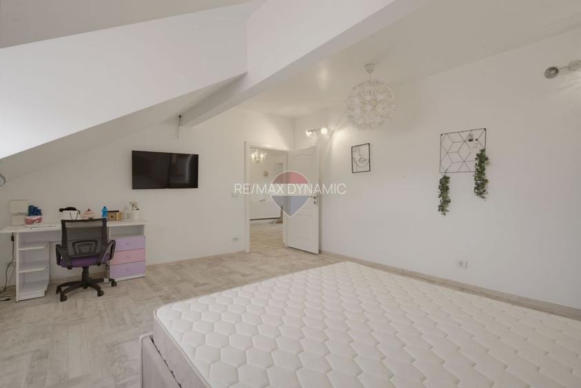 Vilă cu 4 camere de închiriat în zona Intim - 10