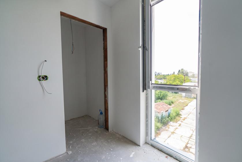 Apartament 2 camere cu camara, parcare inclusa, zona Aradului central