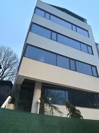 DOROBANTI - TVR cladire integrala 850 mp amenajata clinica