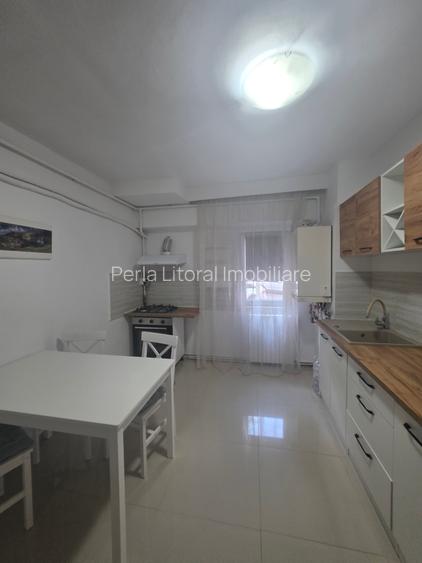 Faleza Nord - apartament cu 2 camere - primul rand la mare