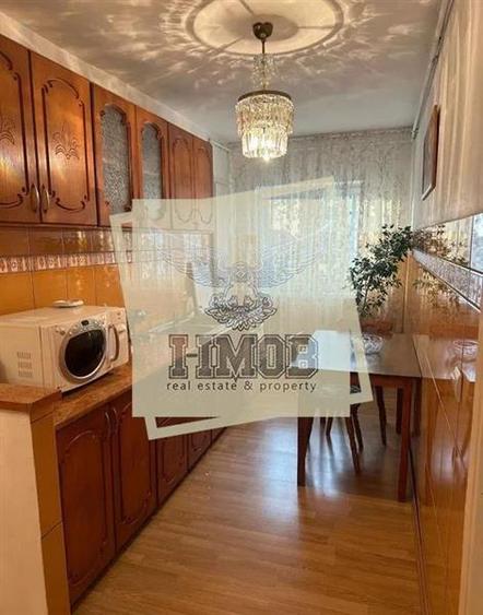 Apartament 3 camere cu balcon cartier Vasile Aaron