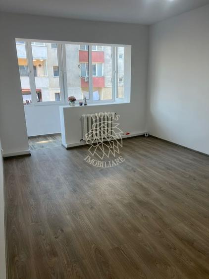 Apartament 2 camere 52mp+balcon-etaj 2-renovat-Zona Andrei Muresanu