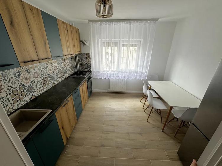 3 Camere / Dristor