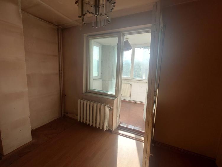 Apartament 3 camere, et. 2, zona Ultracentrala