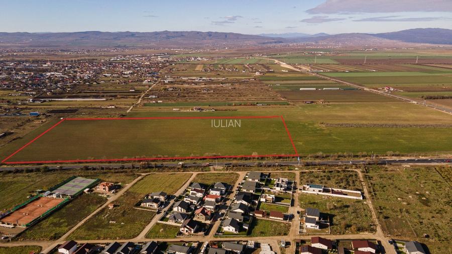 Proprietar vand teren INTRAVILAN, 69145mp, DNE85 cu acces direct la A7 - 3