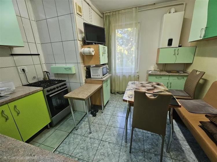 Apartament 2 camere Tudor etaj 2 mobilat utilat, garaj. Zona E.ON Gaz.