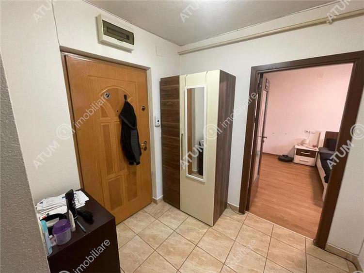 Apartament 3 camere decomandate balcon zona Mihai Viteazu Sibiu