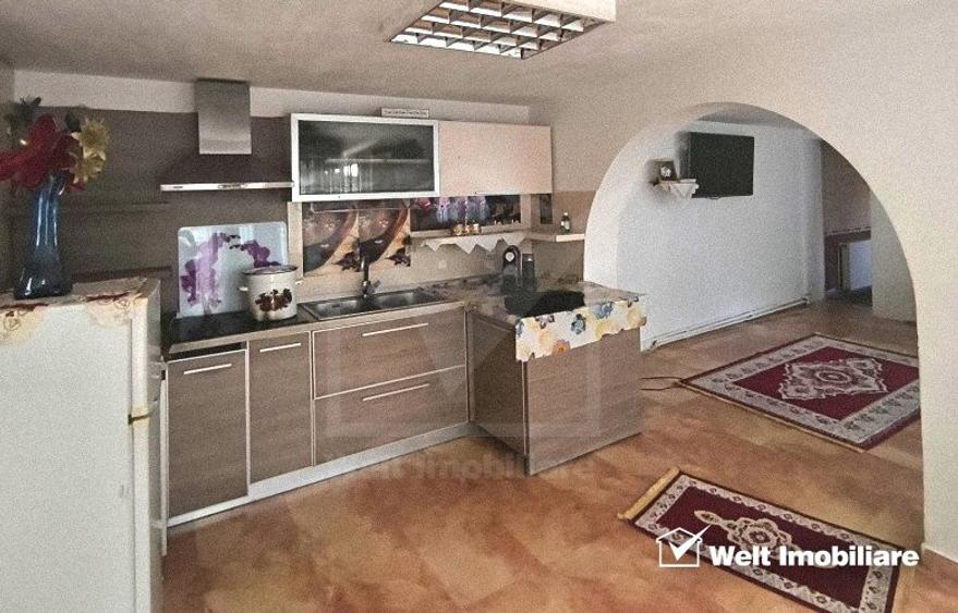 Casa 9 cam., 5 intrari separate, 260 mp utili, Dambul Rotund, P-ta K. Liebknecht