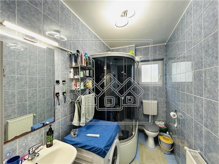 Ap cu 3 camere si balcon, etaj 1/2, Zona Gusterita, pret bun