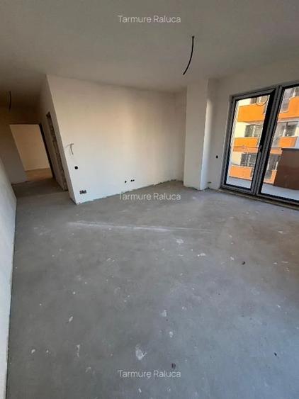 2 camere, bloc nou, Dionisie Roman, Intre Lacuri