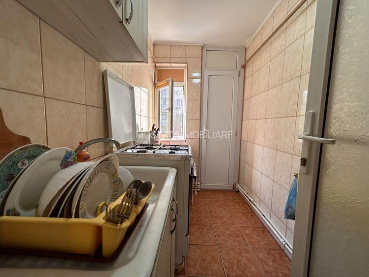 Etaj 1, Apartament 3 camere confort 2 Sporit, zona Viziru 1 - 7