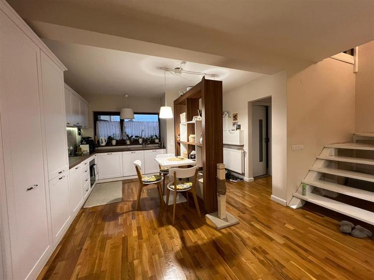 Casa duplex cu 4 camere si 5 ari de teren zona Dura