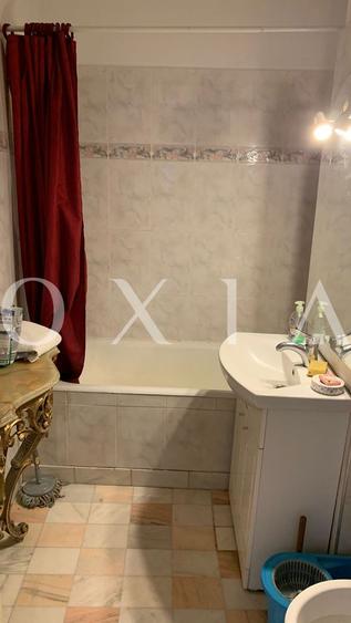 SX793 3 Camere - Etaj Intermediar - Disponibil Imediat