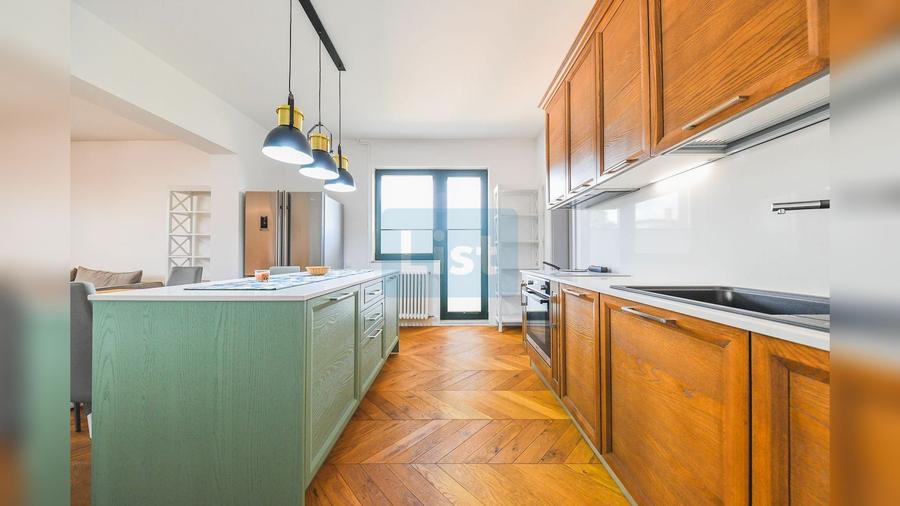 Apartament 4 camere, confort sporit, Central - Piata Lucian Blaga