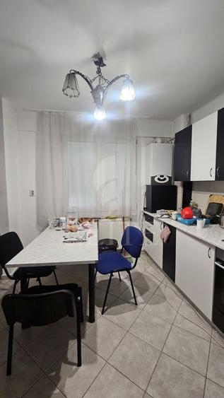 Apartament 2 camere în zona HOREA