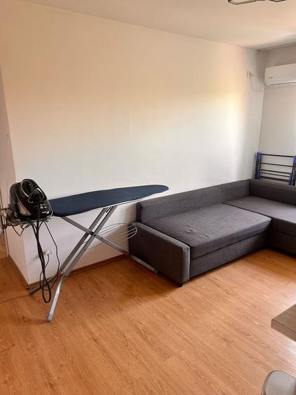 Apartament 3 Camere Semidecomandat - INEL II