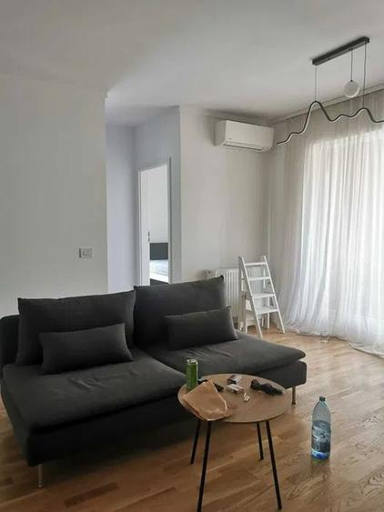 Apartament semidecomandat Marmura- Jiului metrou